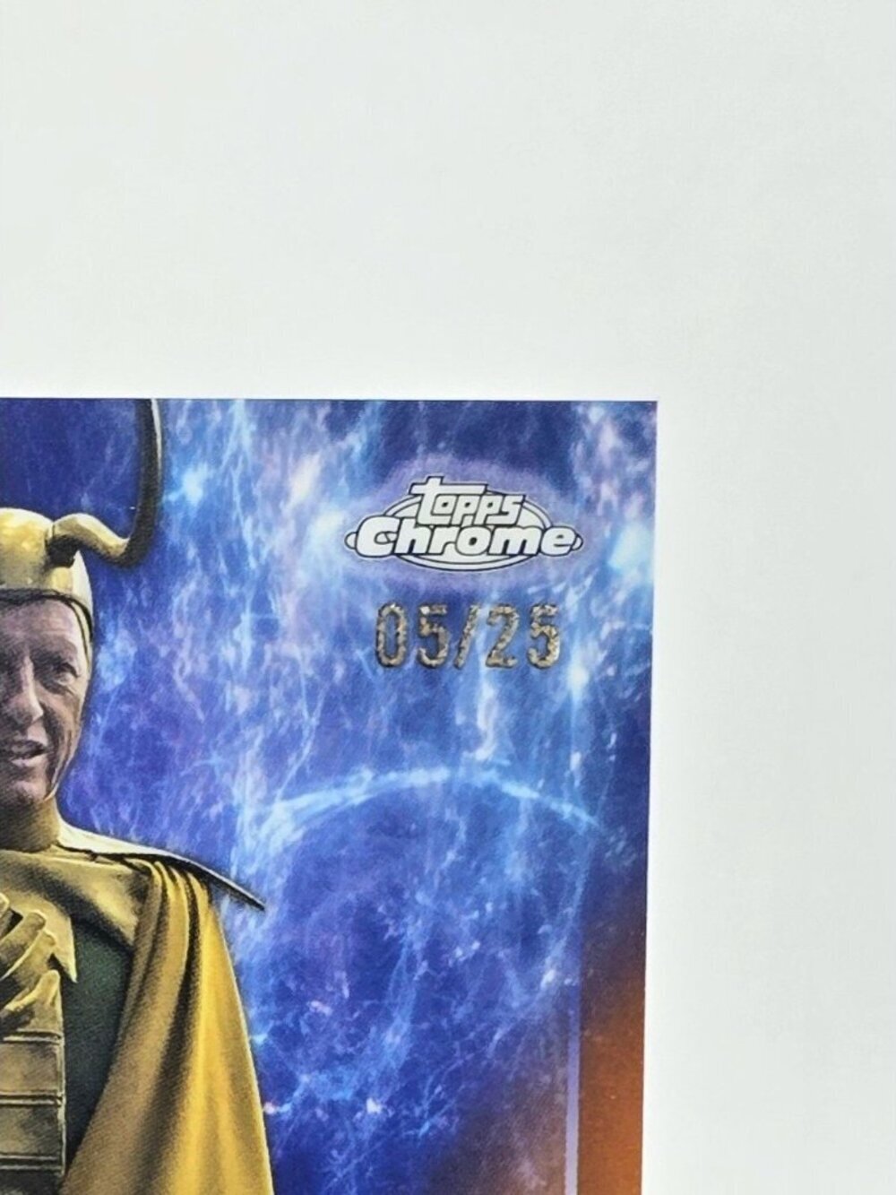 2025 Topps Chrome Marvel Studios Classic Loki #aa-rg Orange Refractor /25 Auto - Picture 3 of 4